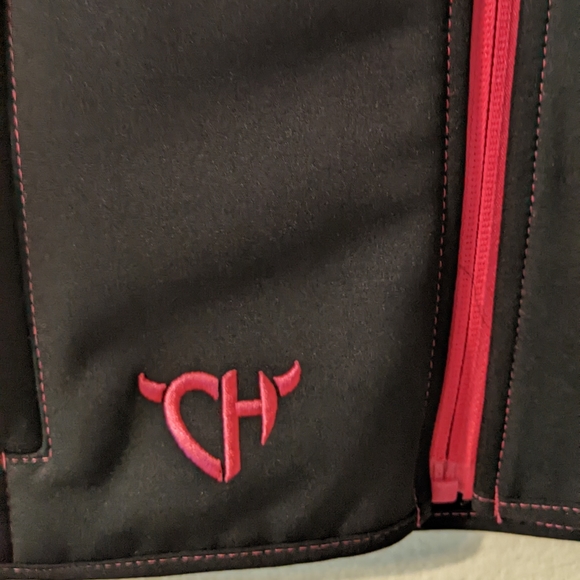 Cowgirl Hardware Girls Softshell Vest - Picture 3 of 7